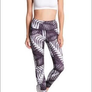 Z By Zella
Daily Print High Rise Midi Leggings